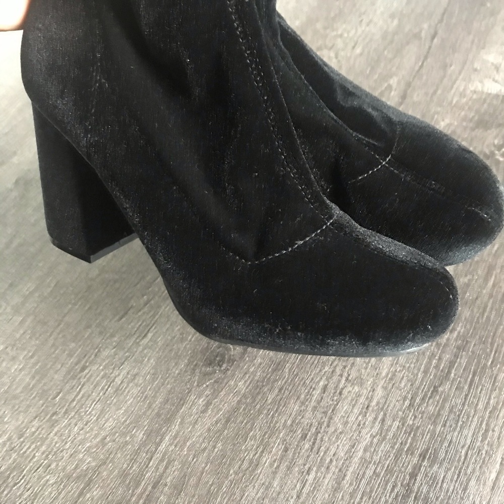 (EUC) Black Velvet Sock Style  heeled boots (7.5) - Picture 5 of 8